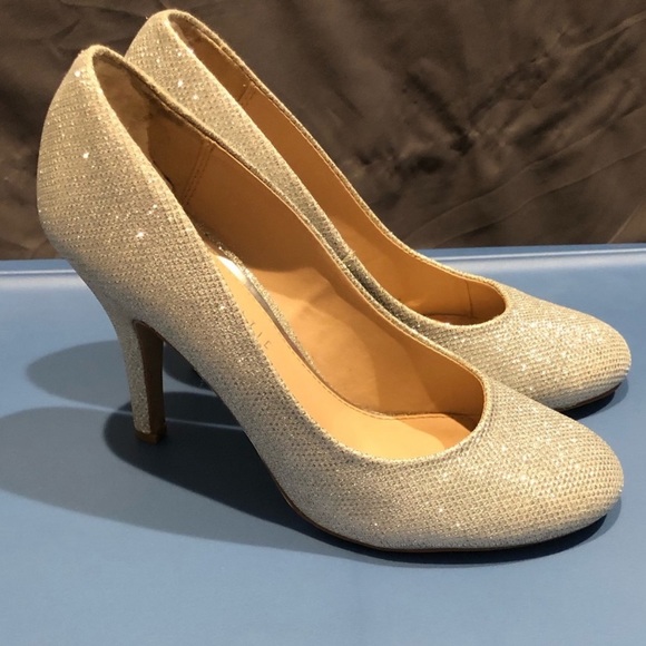 Cinderella heels - Picture 2 of 8